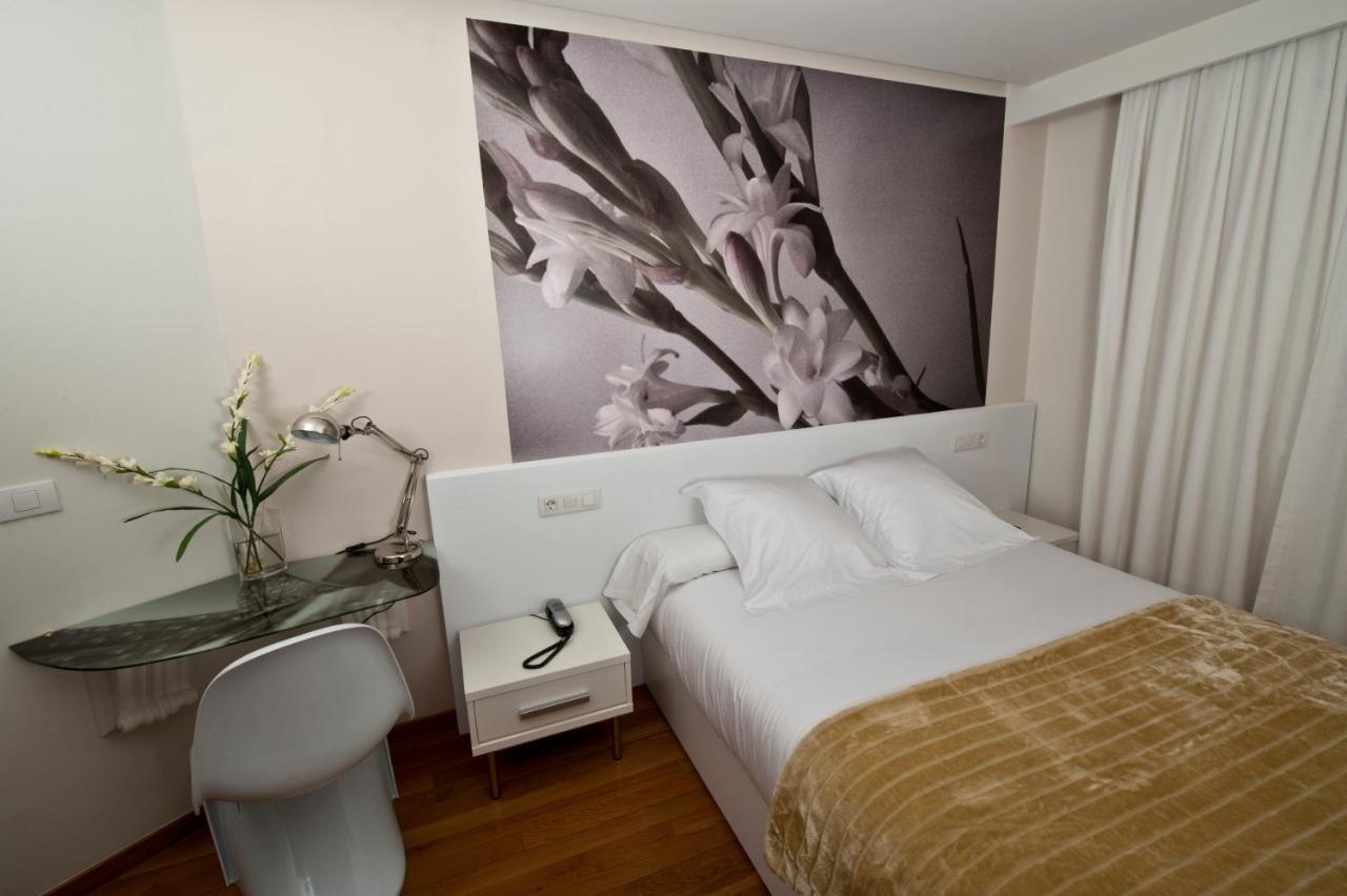 Hotel Lino Виго Экстерьер фото